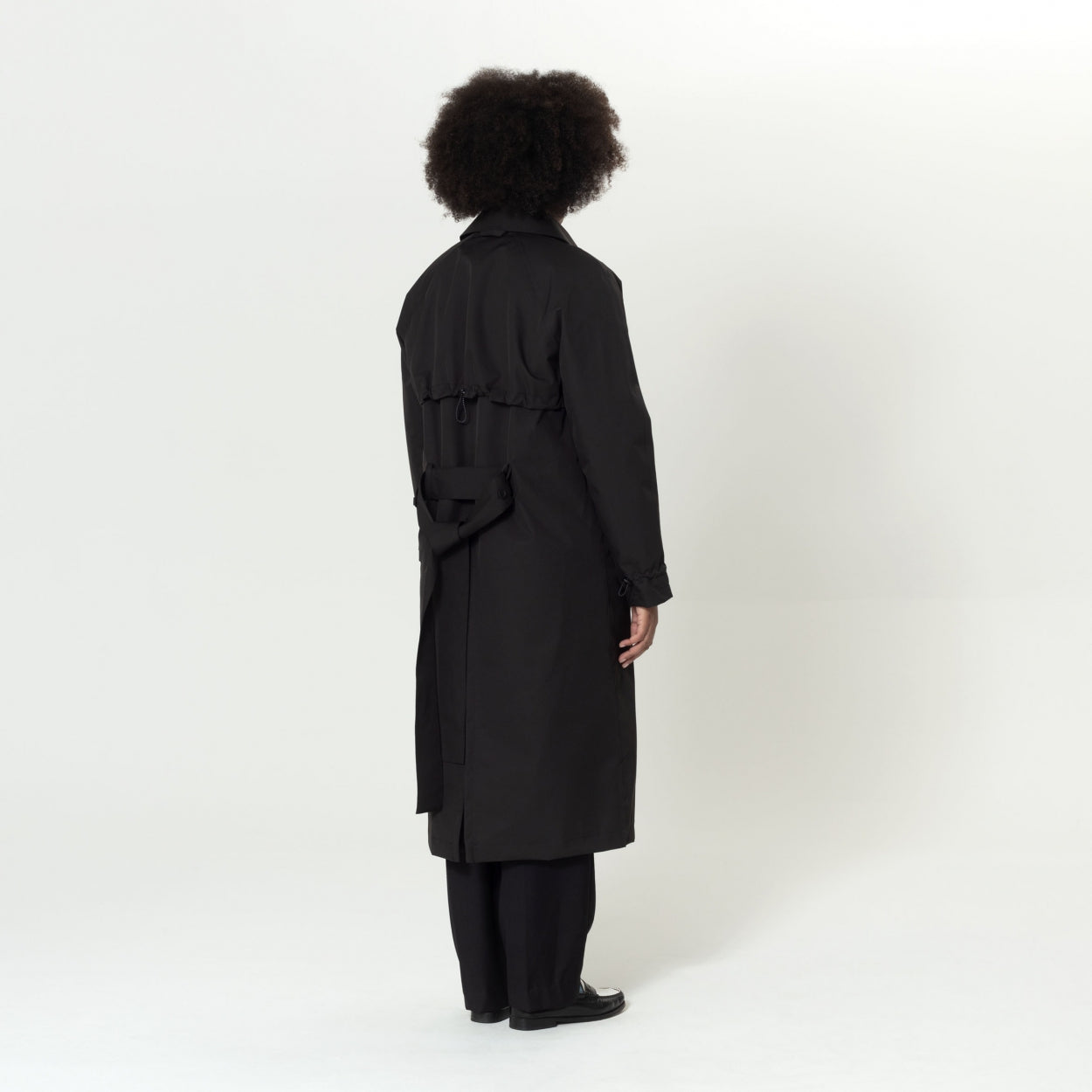 GALE | DEEP BLACK coat sale in black, GOFRANCK 2023.