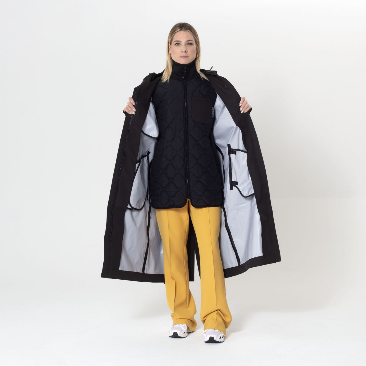 WATERS | DEEP BLACK last chance store sale in black, GOFRANCK 2023.