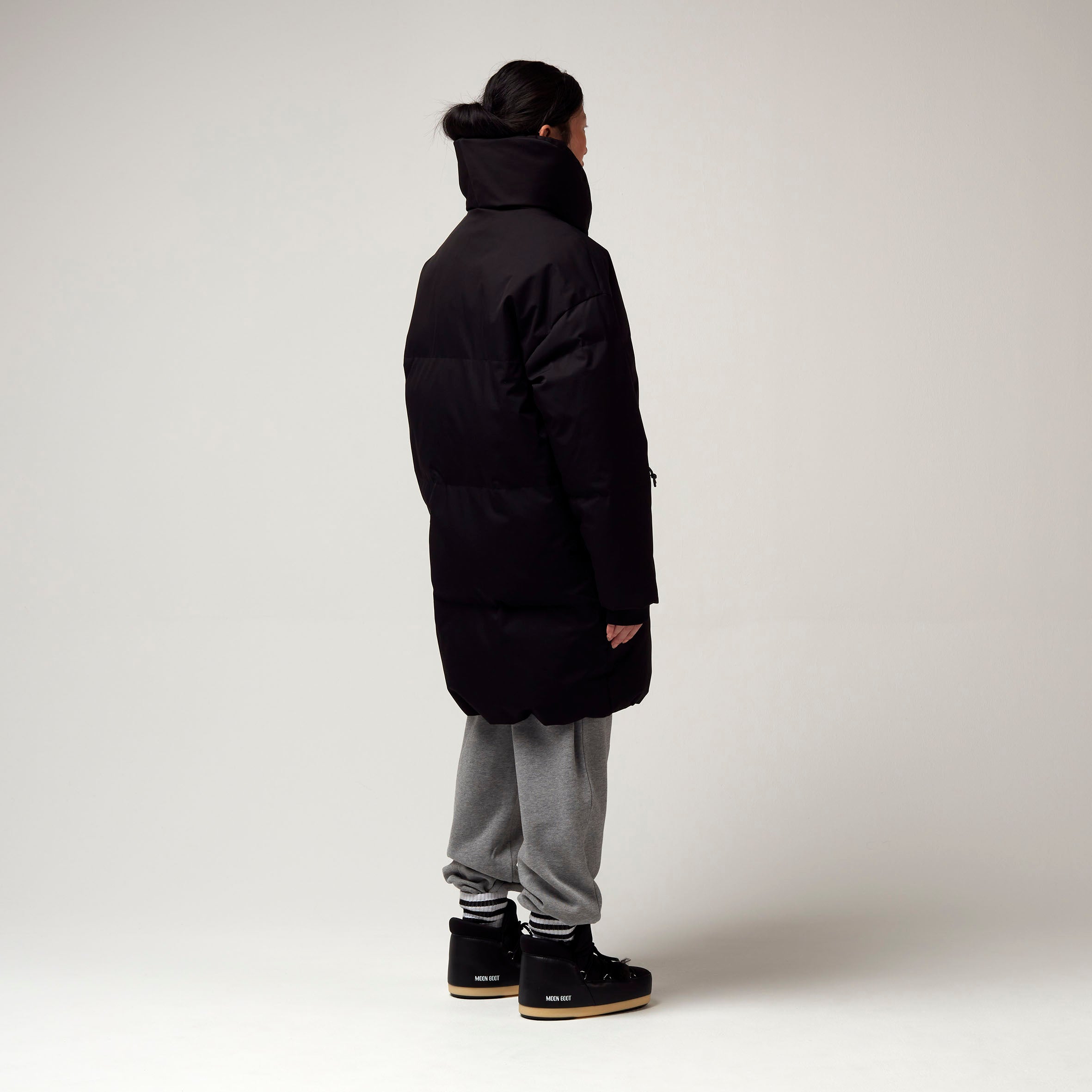 ASTOR | deep black – GOFRANCK