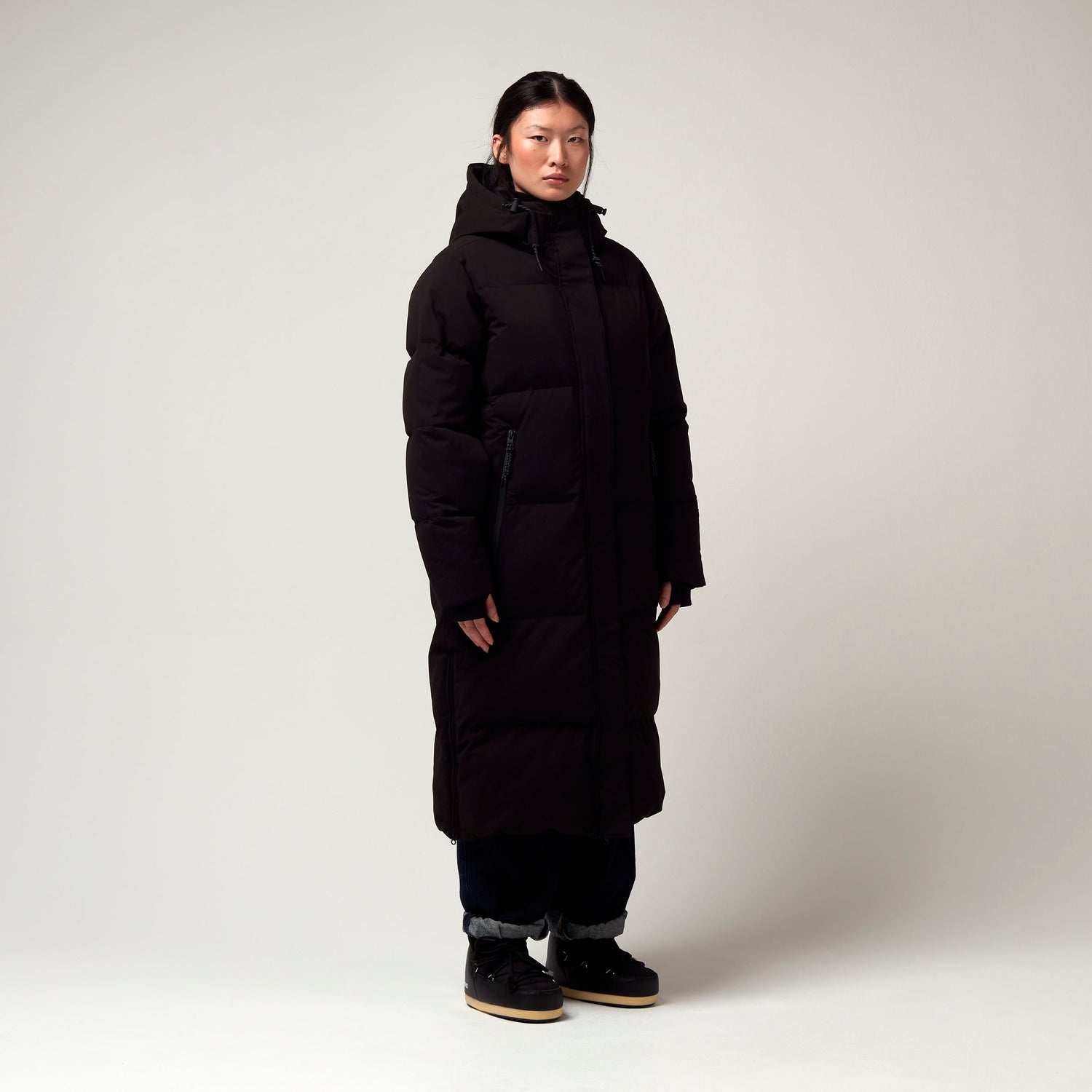 TSUNAMI | deep black