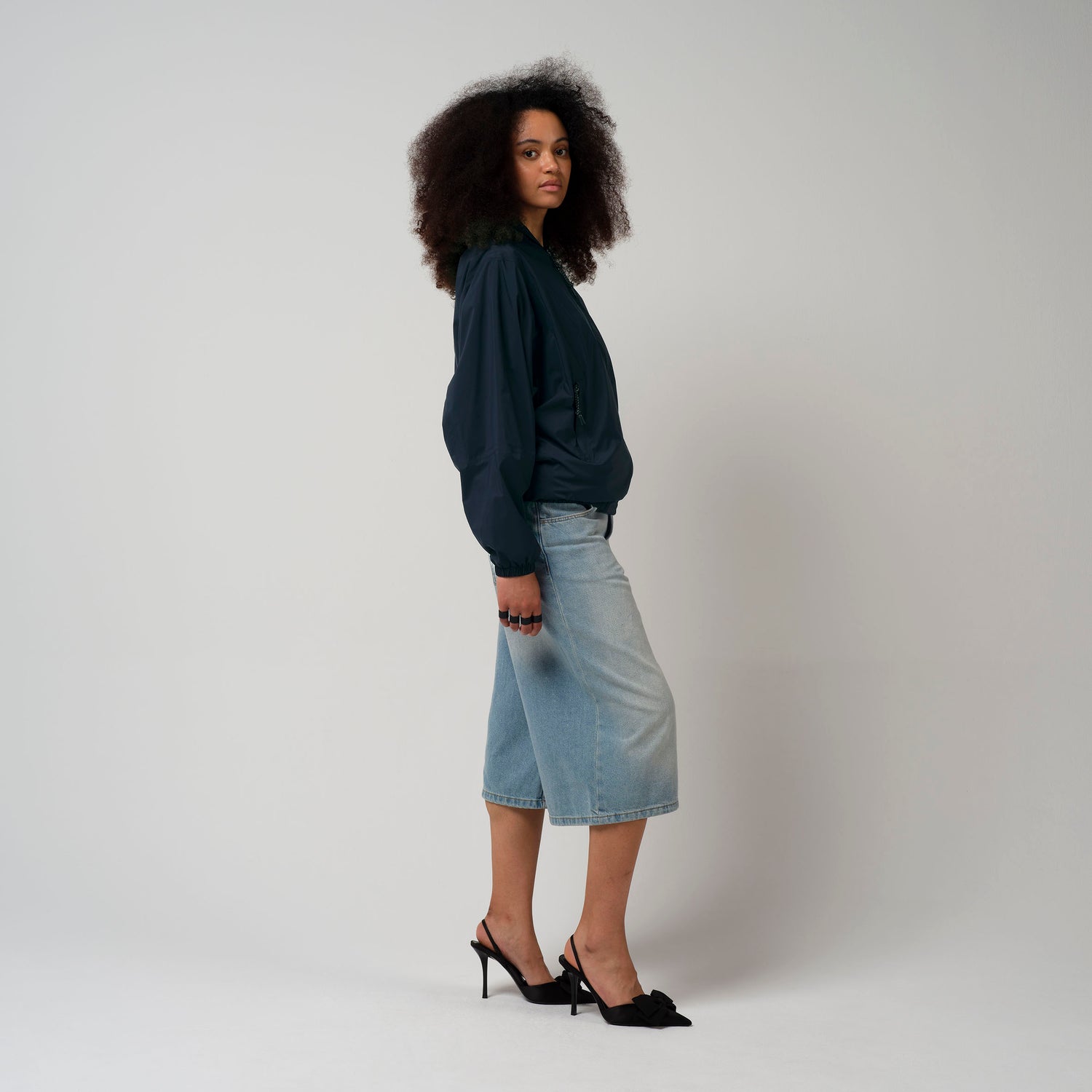 PRESSURE | sky captain blue